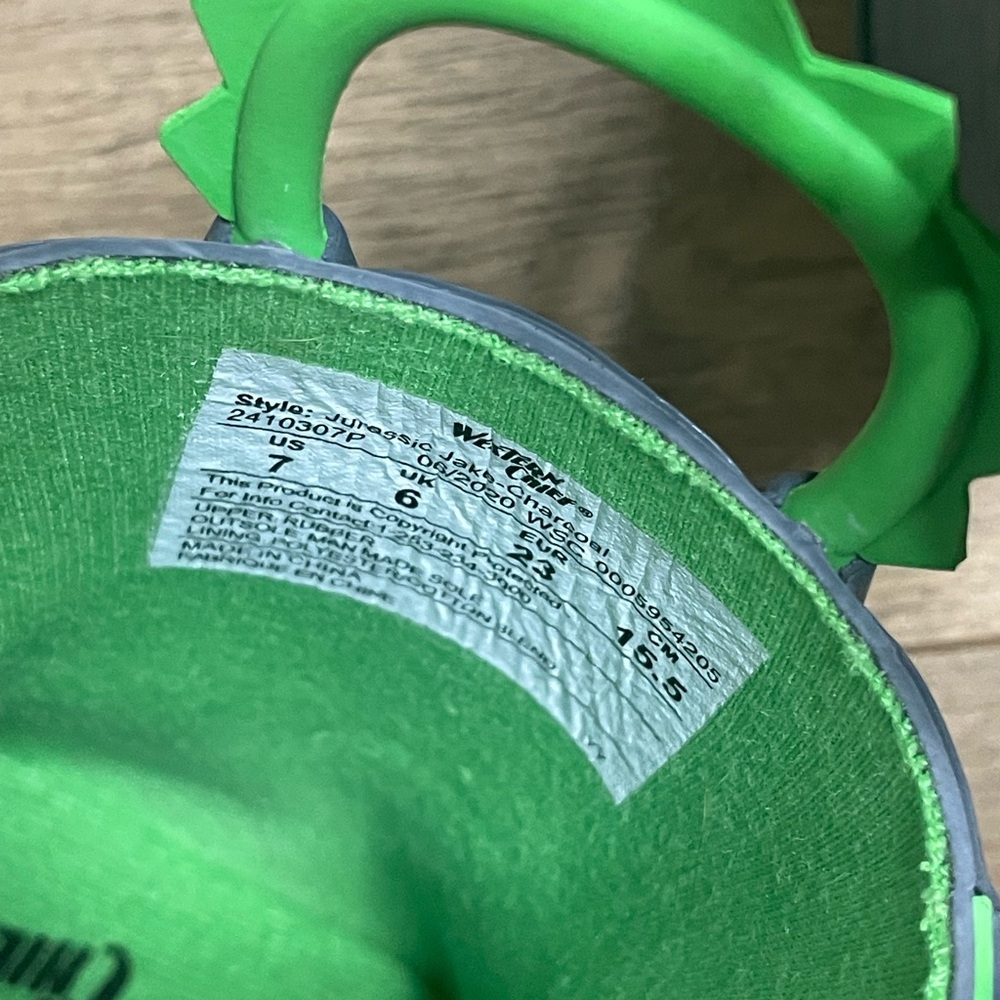 NWOT Western Chief Gray and Green Dinosaur Rain Boots size 7 - Picture 6 of 6